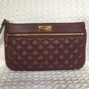 MOVING SALE! 🧳 Michael Kors Wristlet